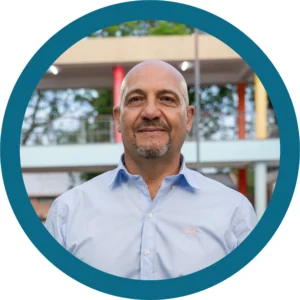 Prof. Lic. Hugo Farina